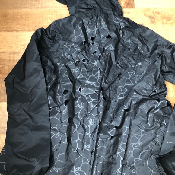 Lululemon Fabled Forest Jacket - Picture 4 of 5
